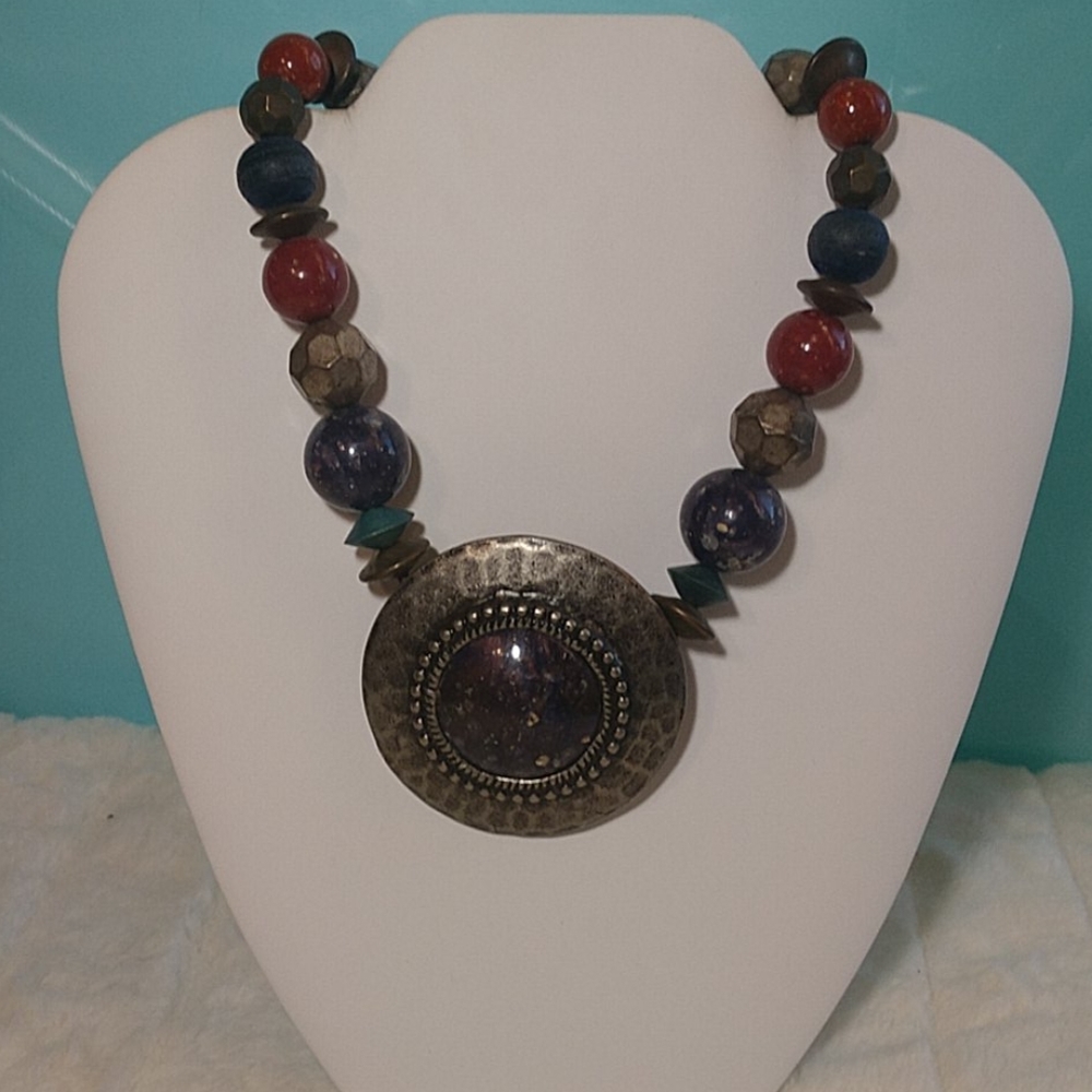 Vintage Dauplaise medallion necklace